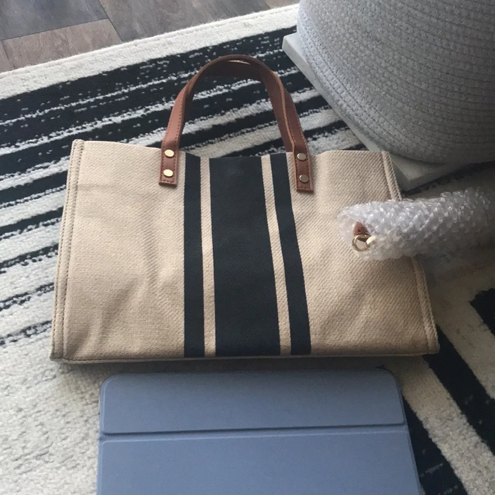 Free Gift With Purchase-Simple Stripe Large Capacity Canvas Tote - Picture 8 of 13